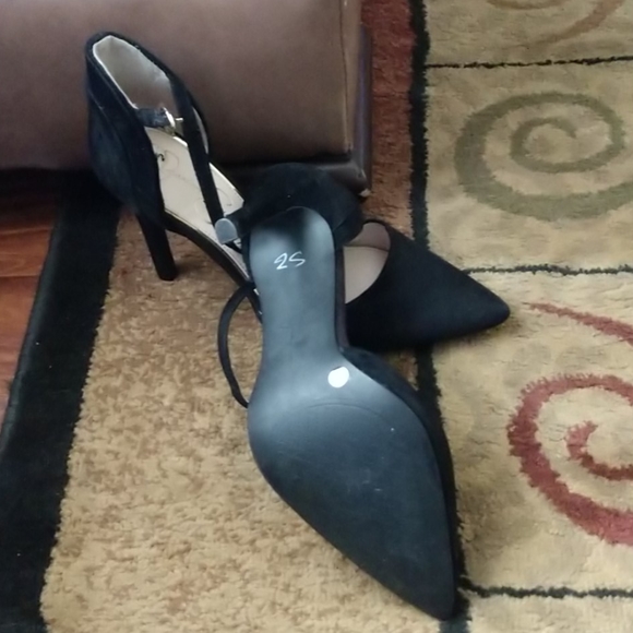 Shoes - Picture 2 of 2